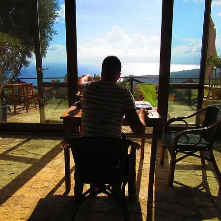 Bed & Breakfast Tre Giummare 3*